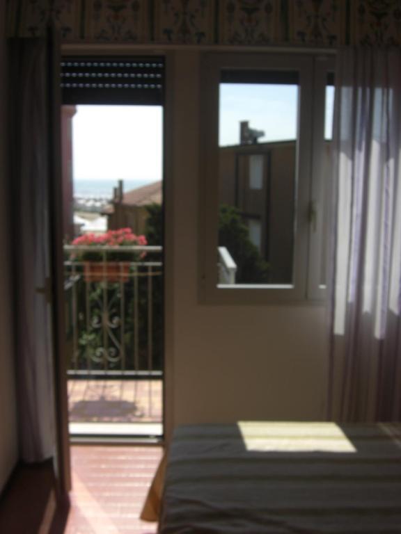 Hotel Fabris Caorle Rum bild